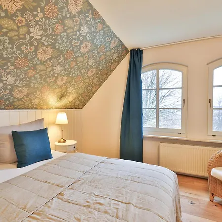 Boddenhuus - Traumhaus Mit Steg Und Boot Apartment Zudar Room photo