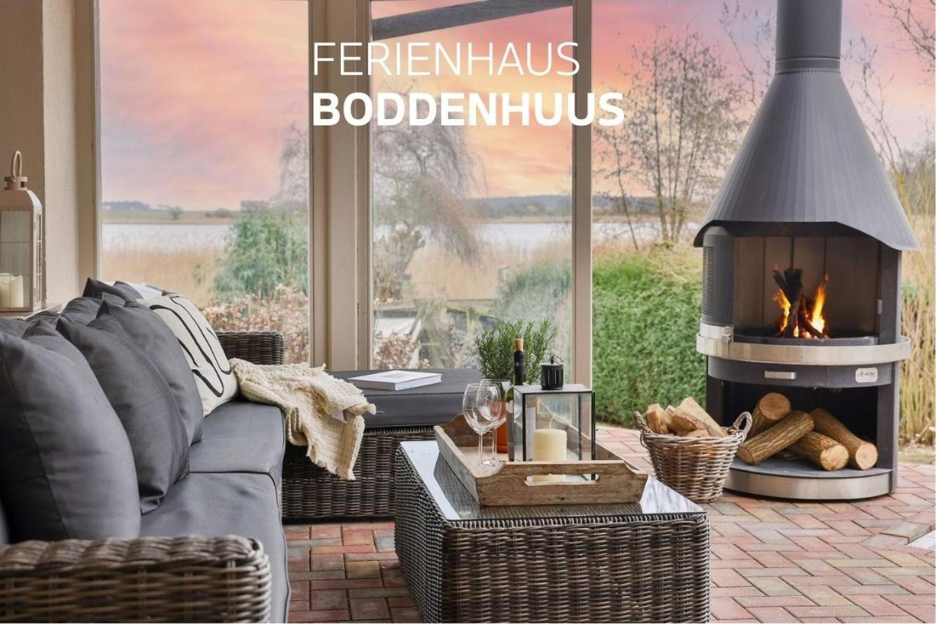 Boddenhuus - Traumhaus Mit Steg Und Boot Zudar